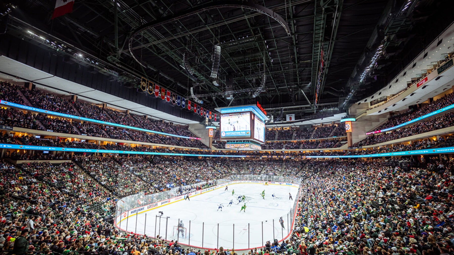Digital scoreboard for a hockey game